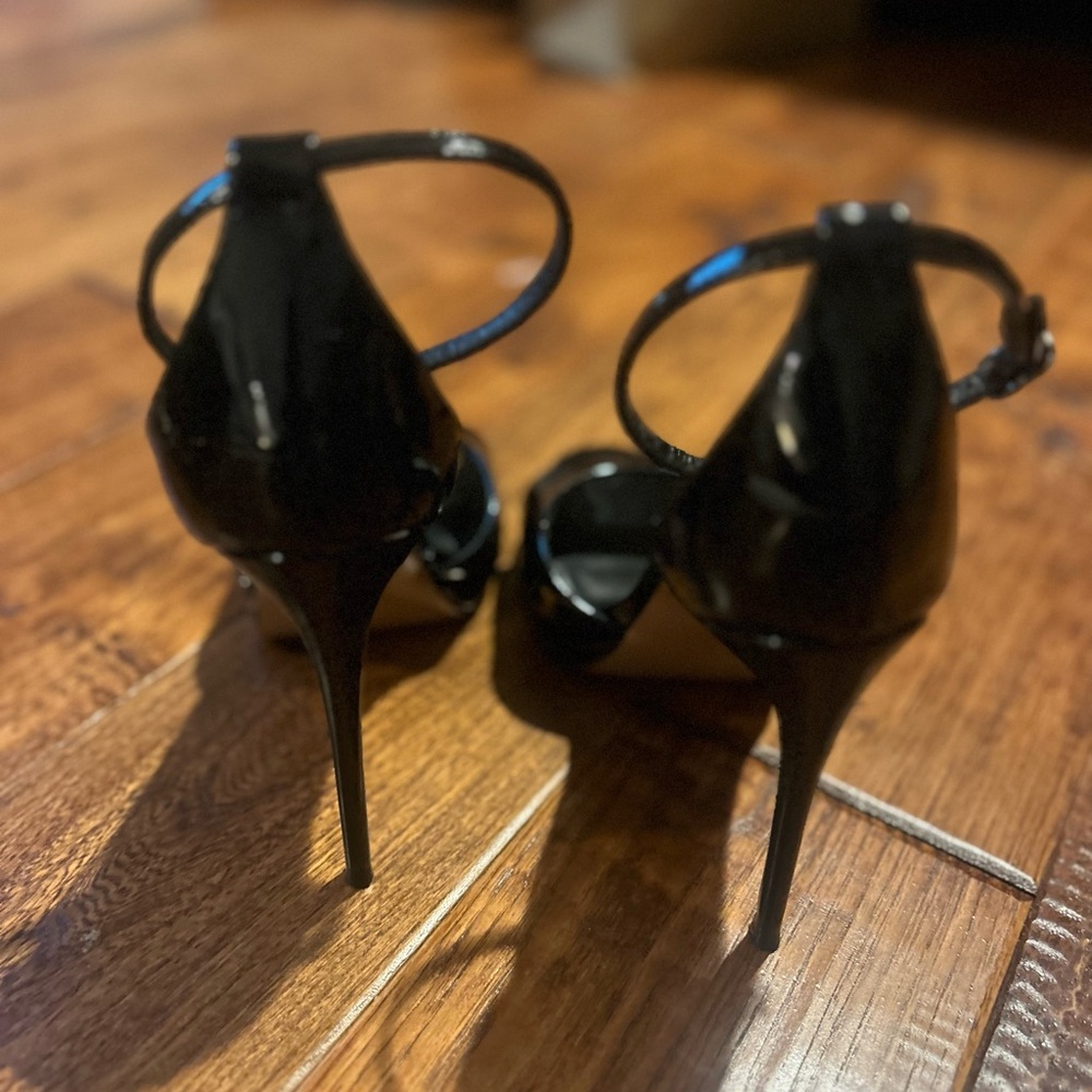 Steve Madden Wylie Black Patent Stiletto Heels - Picture 4 of 10